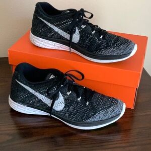 Nike Flyknit Lunar 3, Size 10